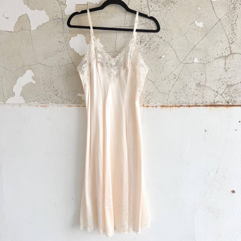 Vtg 60s Maidenform Slip Dress Lace Trim Ivory Nylon Romantic Union Made USA 34